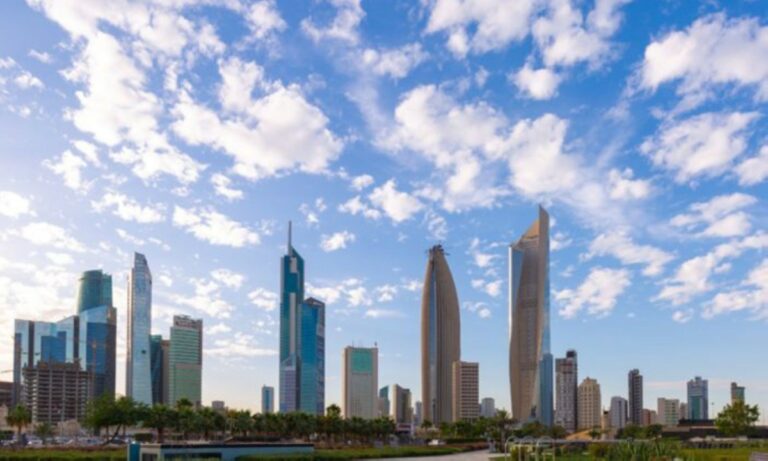 'الأرصاد':-طقس-حار-وغائم-مع-فرص-لأمطار-متفرقة-وغبار.-و'العظمى'-39