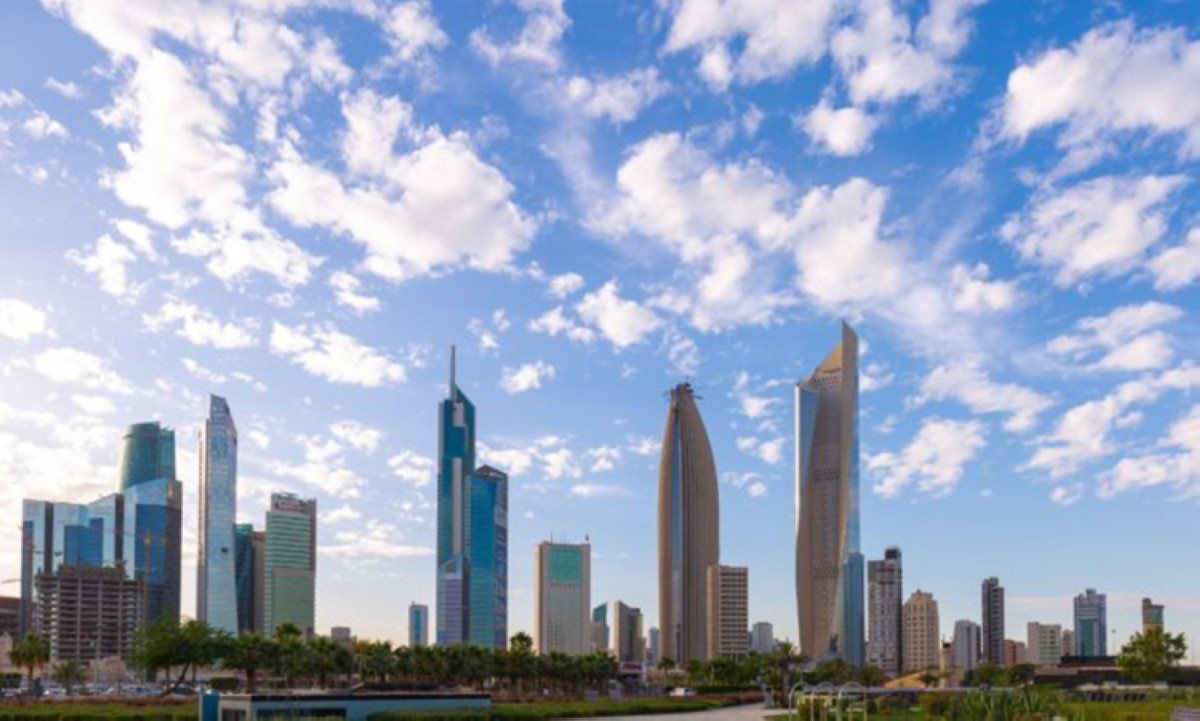 'الأرصاد':-طقس-حار-وغائم-مع-فرص-لأمطار-متفرقة-وغبار.-و'العظمى'-39