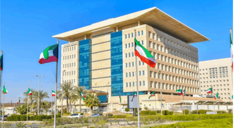 'الخدمة-المدنية'-في-الطريق-إلى-'ديوان-بلا-ورق'