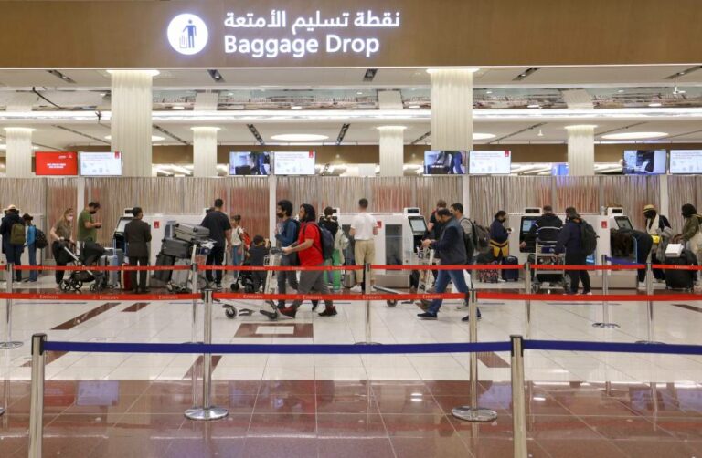 إلغاء-عشرات-الرحلات-بين-مطارات-الإمارات-وباكستان