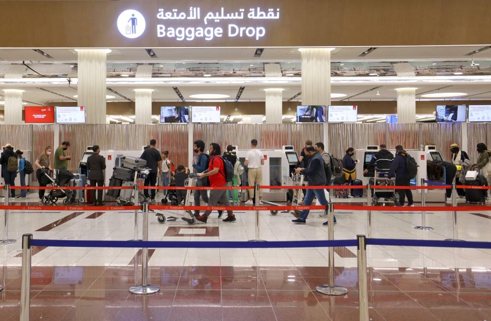 إلغاء-عشرات-الرحلات-بين-مطارات-الإمارات-وباكستان
