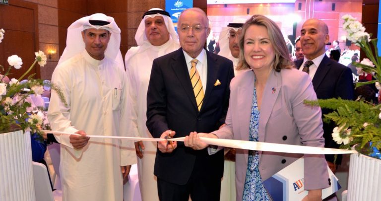 48-مشروع-تخرج-بمعرض-طلبة-'الهندسة'-في-الجامعة-الأسترالية