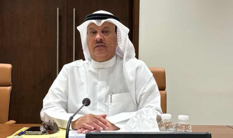 لجنة-الأحمدي-في-'البلدي'-تبحث-بعد-غد-تخصيص-مسارات-لخدمات-المياه-والكيبلات-الارضية