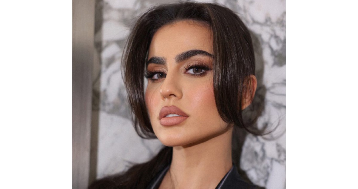 يومي-في-ليلة-عرسها…-'محتشمة'