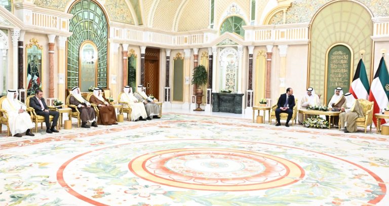 الأمير-تسلم-أوراق-اعتماد-سفراء-باكستان-وقبرص-والسلفادور-وأرمينيا-وسريلانكا