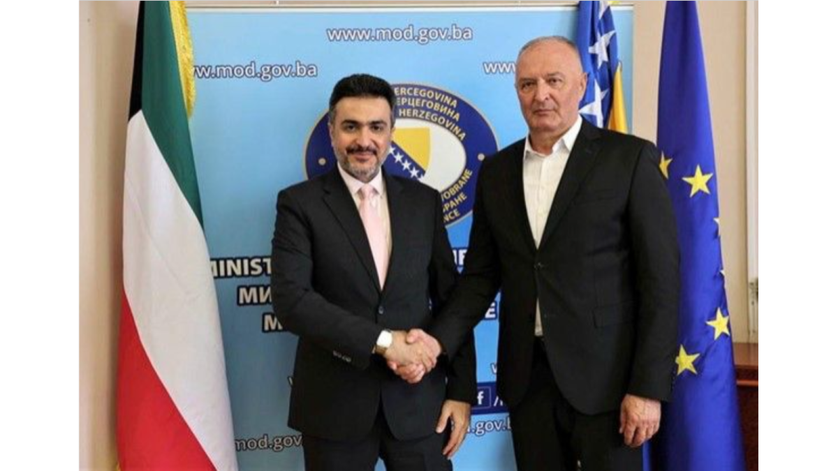 سفيرنا-في-سراييڤو-يبحث-مع-وزير-دفاع-البوسنة-والهرسك-تفعيل-الاتفاقيات-الثنائية