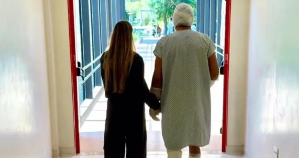 لوسيو-ينشر-صورة-له-بعد-حريق-مروّع-في-منزله
