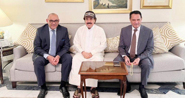 العميد-الجارالله-يستقبل-سفير-العراق-والإعلامي-حميد-عبدالله