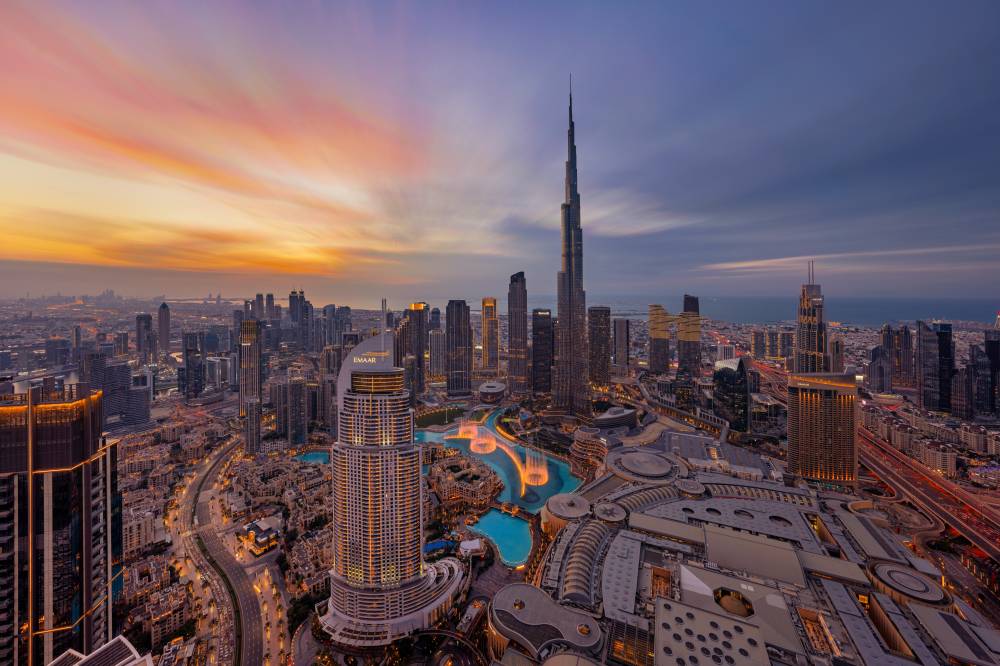 192-مليار-درهم-سوق-متوقع-للتكنولوجيا-والاتصالات-في-الإمارات-2025