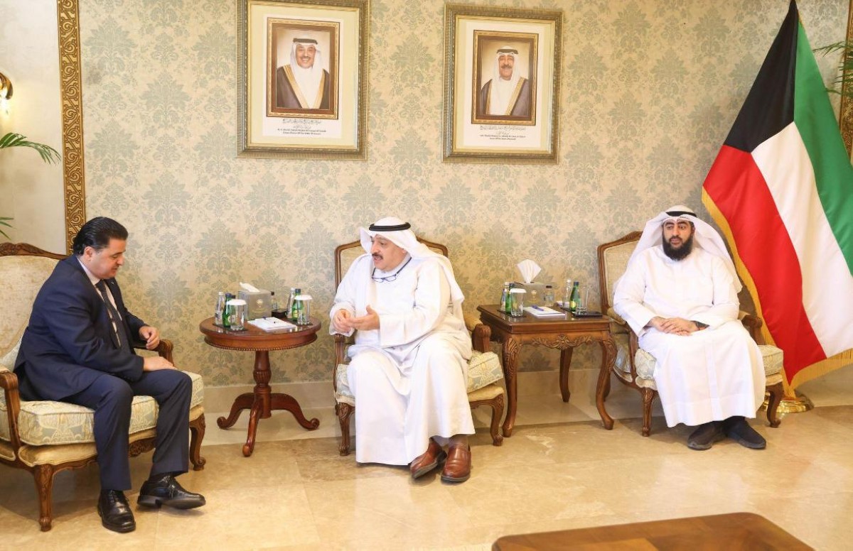 العوضي-يبحث-مع-السفير-الأردني-التدريب-الصحي-واستقدام-الكوادر-التمريضية