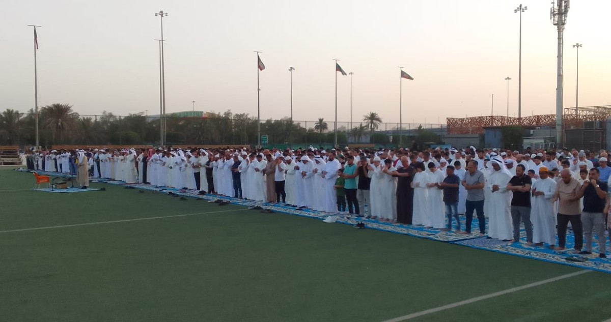 مصليات-العيد…-أجواء-إيمانية-واجتماعية-جسدت-روح-التآلف-والمحبة-بين-المصلين