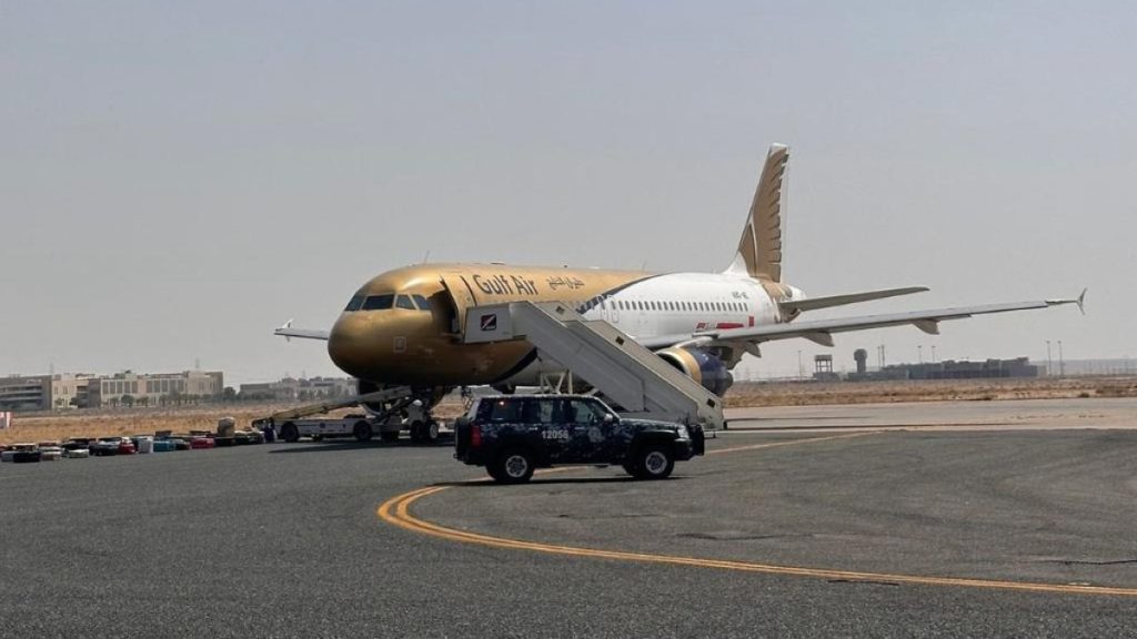 'الطيران-المدني':-تم-التعامل-مع-بلاغ-بوجود-قنبلة-في-رحلة-طيران-الخليج-فورًا-وفق-الإجراءات-والبروتوكولات-الأمنية
