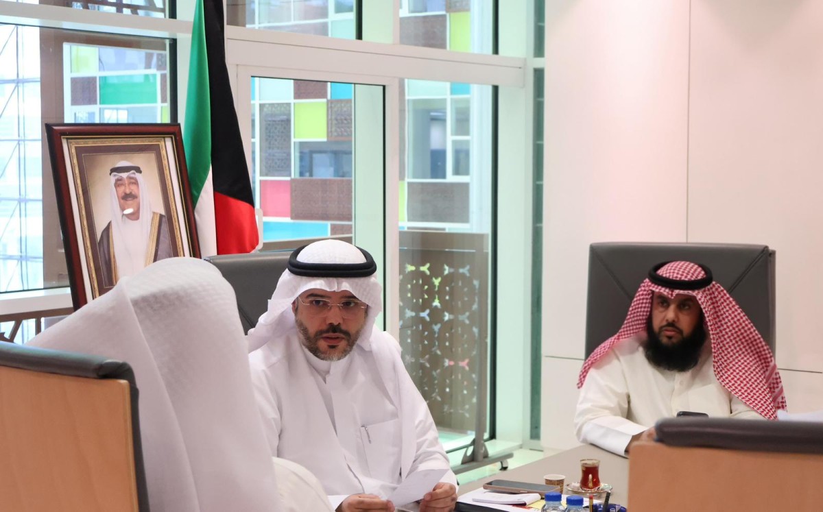 'الشؤون'-تبحث-مع-مواطنين-تلبية-احتياجاتهم-وتطوير-الخدمات-المقدمة-لهم