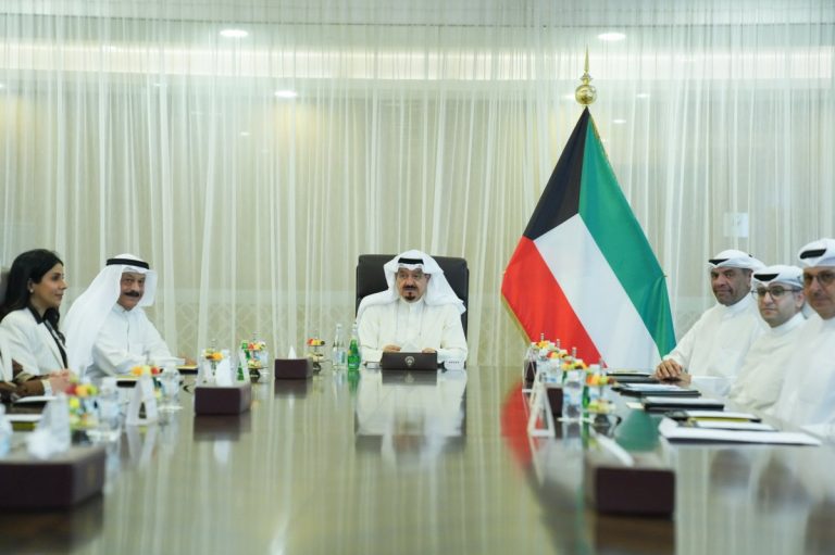 رئيس-الوزراء-يترأس-اجتماعاً-لمتابعة-الموقف-التنفيذي-للاتفاقيات-الموقعة-بين-الكويت-والصين