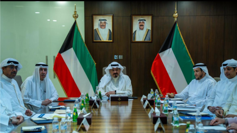رئيس-الوزراء-يترأس-اجتماعا-لمجلس-الدفاع-الأعلى