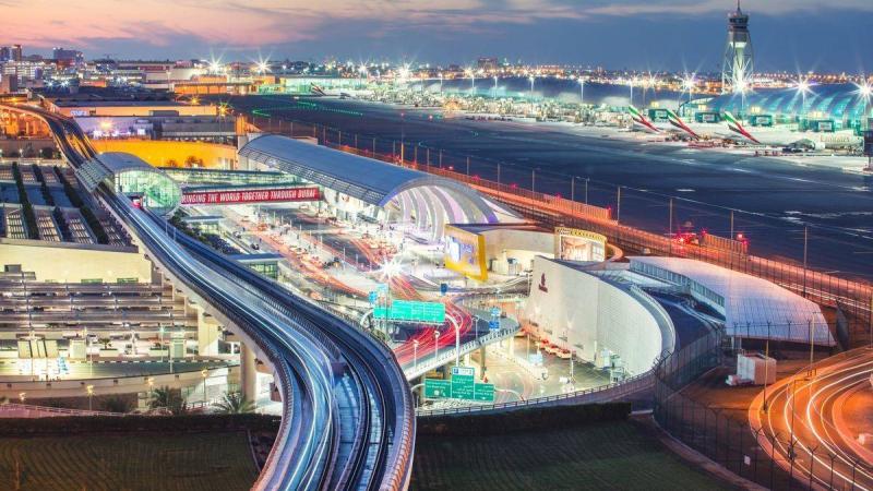 مطارات-دبي-تعلن استئناف-عملياتها-بكامل-طاقتها-بعد-توقف-مؤقت