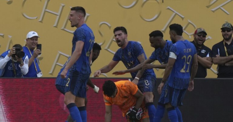 الهلال-وسالزبورغ-النمساوي…-أكون-أو-لا-أكون