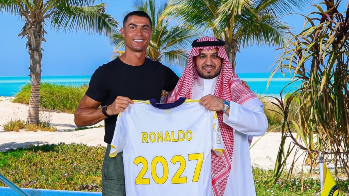 رسمياً…-كريستيانو-رونالدو-مستمر-مع-النصر-في-الموسم-الجديد