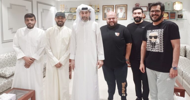 العماري:-مسرحية-'جنون'-في-مهرجان-البساط-للمسرح-الاحترافي-بالمغرب