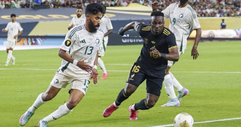'الأخضر'-يودع-الكأس-الذهبية