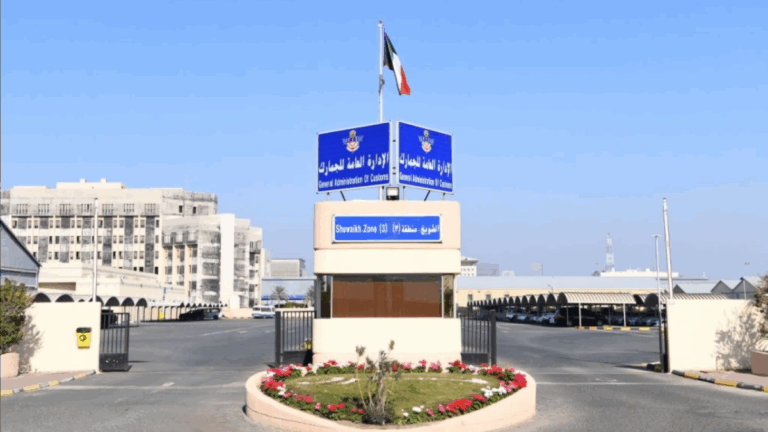 'الجمارك':-السيطرة-على-حريق-في-ساحة-الشاحنات-بمنفذ-النويصيب-دون-تسجيل-خسائر