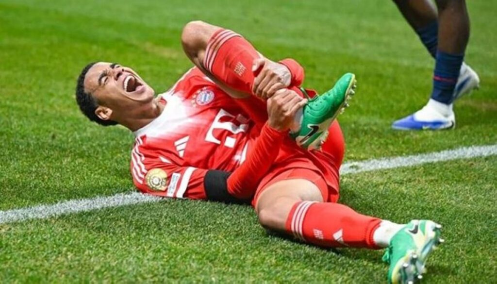 بعد-موقعة-باريس.-موسيالا-مهدد-بالغياب-5-أشهر-عن-الملاعب