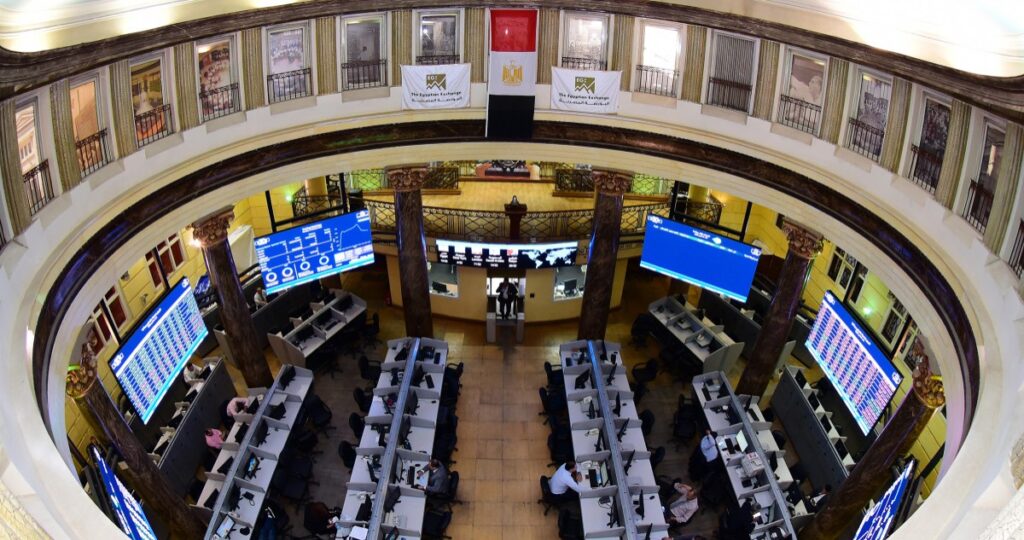 حريق-'سنترال-رمسيس'-يتسبب-في-تعليق-التداول-بالبورصة-المصرية