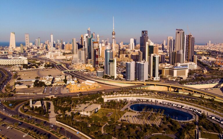 'الأرصاد':-طقس-شديد-الحرارة-نهاراً-وحار-ليلاً.-و'العظمى':-47