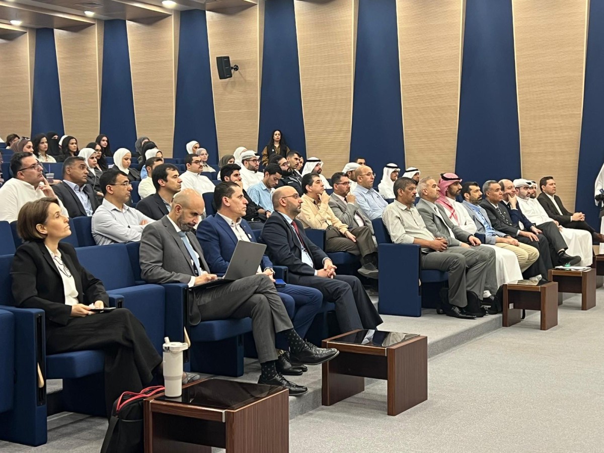 لقاء-تنويري-لطلبة-الدراسات-العليا-في-جامعة-عبدالله-السالم