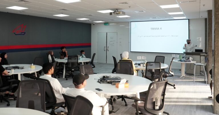 'الخليج':-ورشة-عمل-تفاعلية-شبابية-عن-استخدام-الذكاء-الاصطناعي-بالتعاون-مع-'إنجازالكويت'