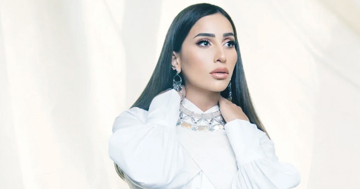 دينا-الشربيني-'زي-الشمس'-'لا-ترد-ولا-تستبدل'