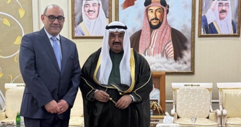 الصافي:-نبحث-السماح-للشاحنات-العراقية-بالوصول-إلى-الموانئ-الكويتية…-والعكس