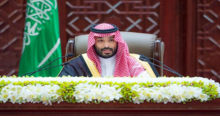 ولي-العهد-السعودي:-نقف-مع-قطر-ونسخّر-إمكاناتنا-لها-'بلا-حدود'