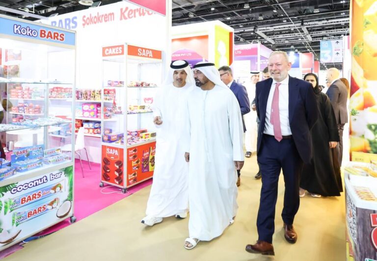 أحمد-بن-سعيد-يفتتح-معرضيّ-«ism-الشرق-الأوسط»-و«العلامات-التجارية-الخاصة»