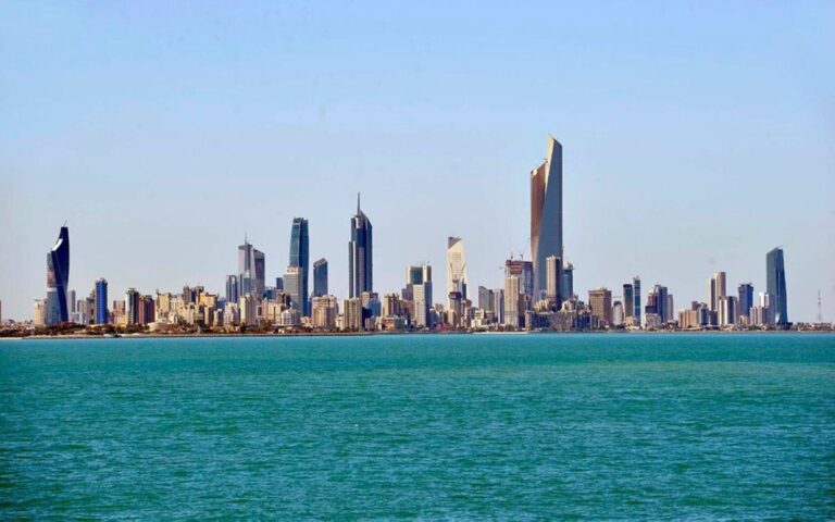 'الأرصاد':-طقس-حار-نهاراً-مع-فرصة-للغبار.-و'العظمى':-43