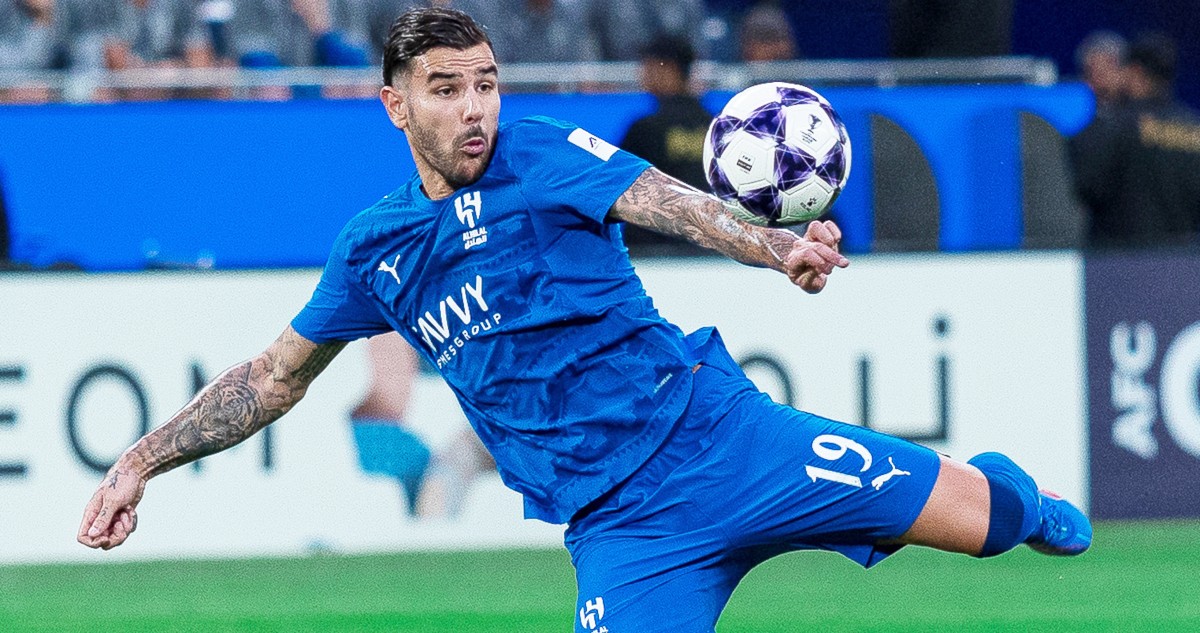 الهلال-يقلب-الطاولة-على-الدحيل
