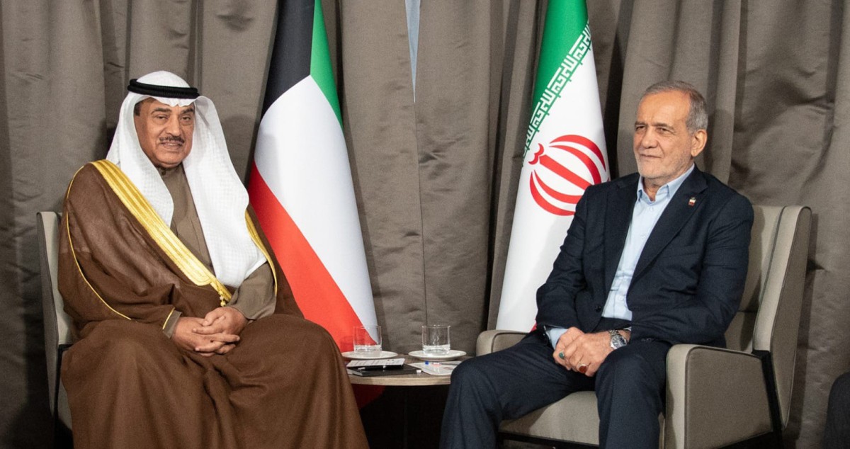 ممثل-الأمير-يبحث-مع-الرئيس-الإيراني-تعزيز-العلاقات-وأبرز-المستجدات