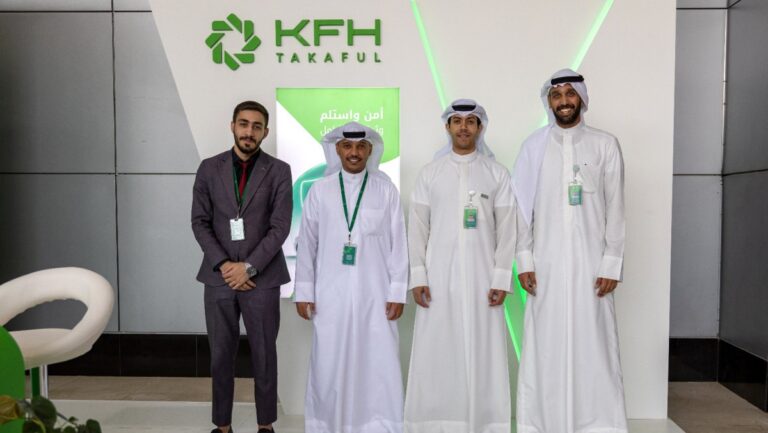 'بيتك-تكافل'-تشارك-في-معرض-السيارات-'-auto-world-show'
