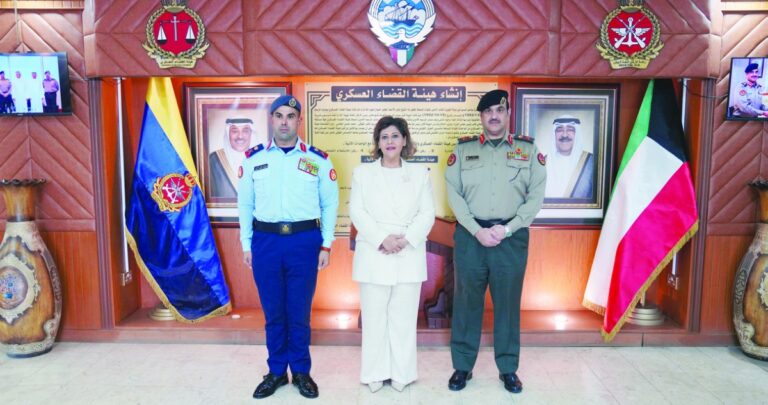 ﻧﺎﺋﺐ-رئيس-الأركان-افتتح-دورة-'اﻟﻘﺎﻧﻮن-اﻟﺪوﻟﻲ-اﻹﻧﺴﺎﻧﻲ'