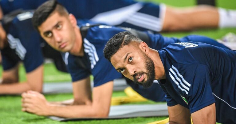 'الأزرق'-يلتقي-رديف-المغرب-في-دبي