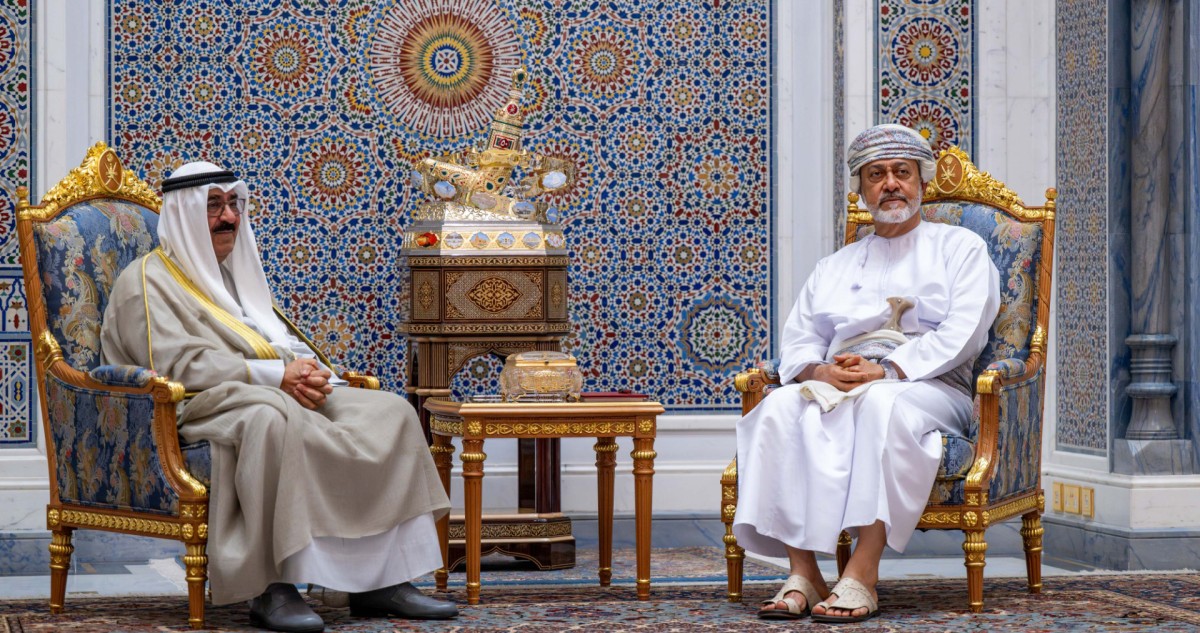 الأمير-وسلطان-عمان-يبحثان-العلاقات-الأخوية-الراسخة-ودعم-مسيرة-التعاون-الثنائي