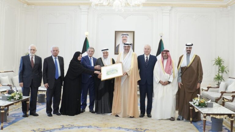 ولي-العهد-يستقبل-رئيس-وأعضاء-مركز-أكسفورد-للدراسات-الإسلامية