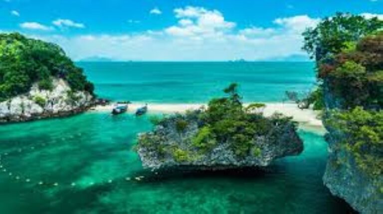 الاحتباس-الحراري-يُفقد-المحيطات-لونها-الأخضر