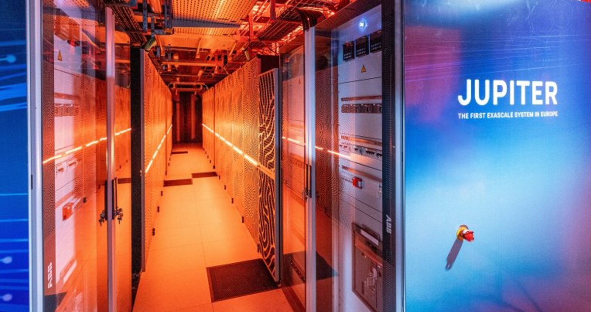 بمليار-مليار-عملية-حسابية-في-الثانية-ينطلق-'جوبيتر'