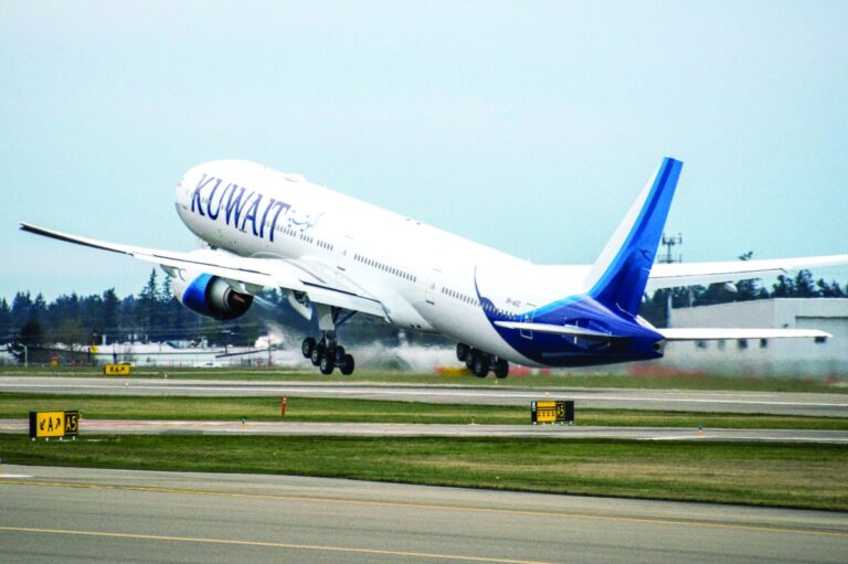 'الطيران-المدني':-طائرة-'الكويتية'-المتجهة-إلى-الفلبين-تعرضت-لحادث-بسيط-في-مطار-الكويت