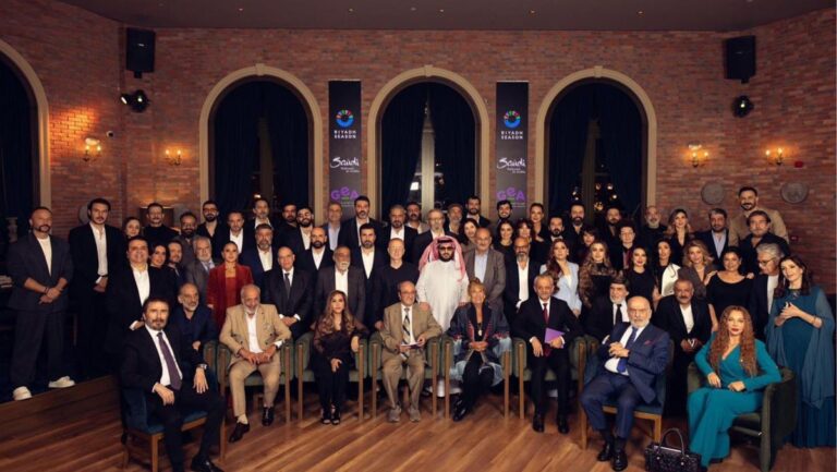 تركي-آل-الشيخ-يجمع-نجوم-سوريا-في-الرياض