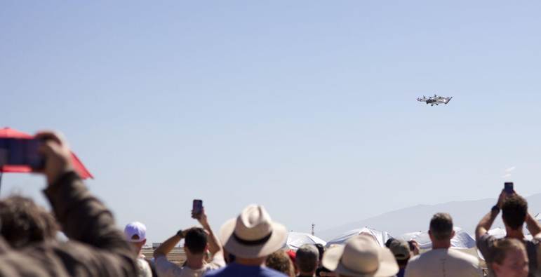 «آرتشر-للطيران»-تستحوذ-على-مطار-هوثرون-في-لوس-أنجلوس