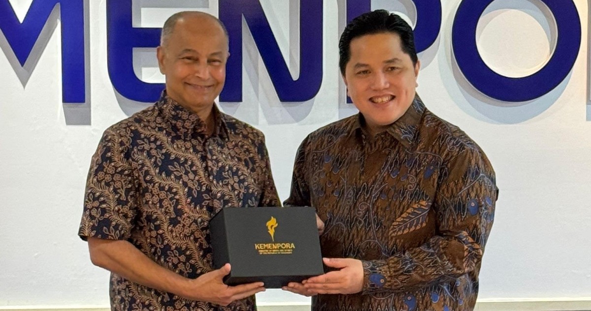 المسلم-يفتتح-أكاديمية-اندونيسيا-للسباحة