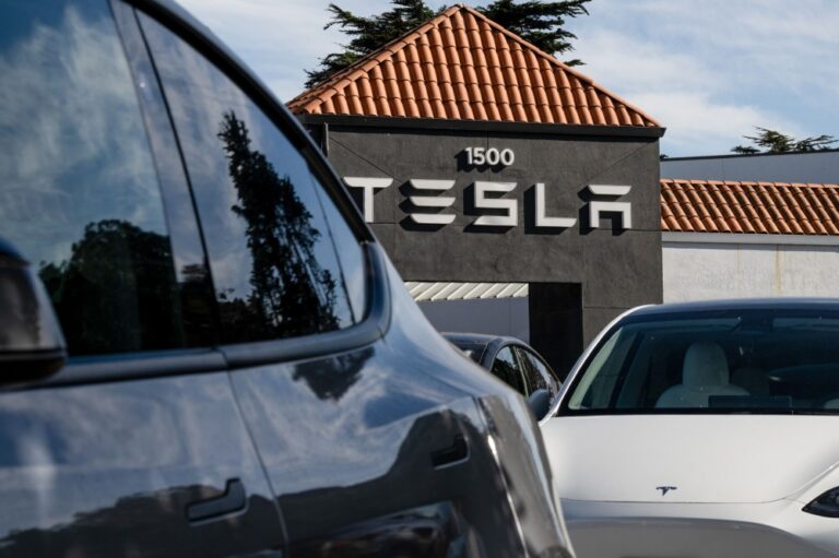 تيسلا-تسحب-10500-بطارية-«باوروول»-للاستخدام-المنزلي