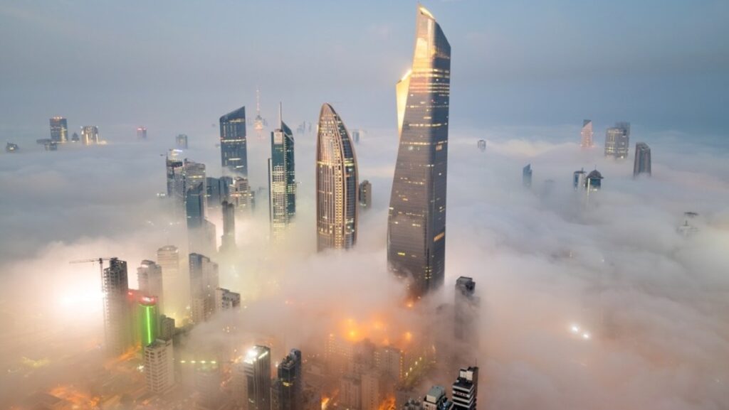 'الأرصاد':-زيادة-الرطوبة-حتى-صباح-غد-وانخفاض-الرؤية-بسبب-الضباب